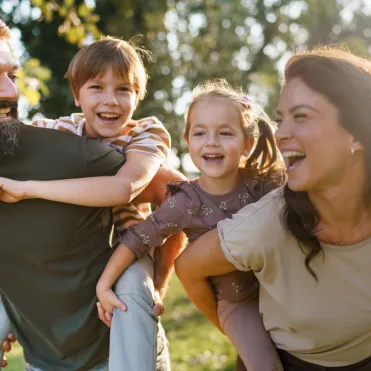 Famille composée de 2 enfants 